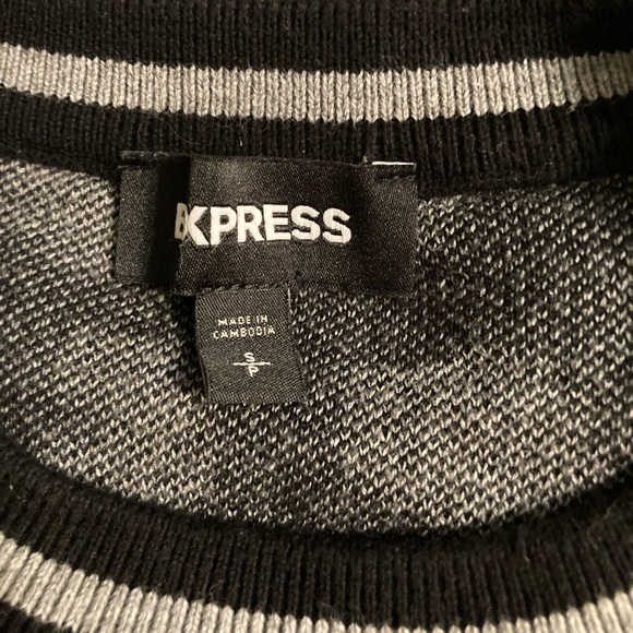- Oversized express sweater Small - Picture 2 of 3